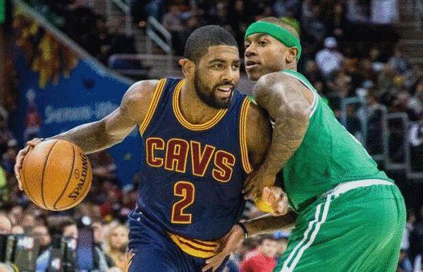 占据主动 占据主动