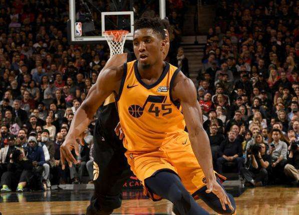 仅是两支球 仅是两支球