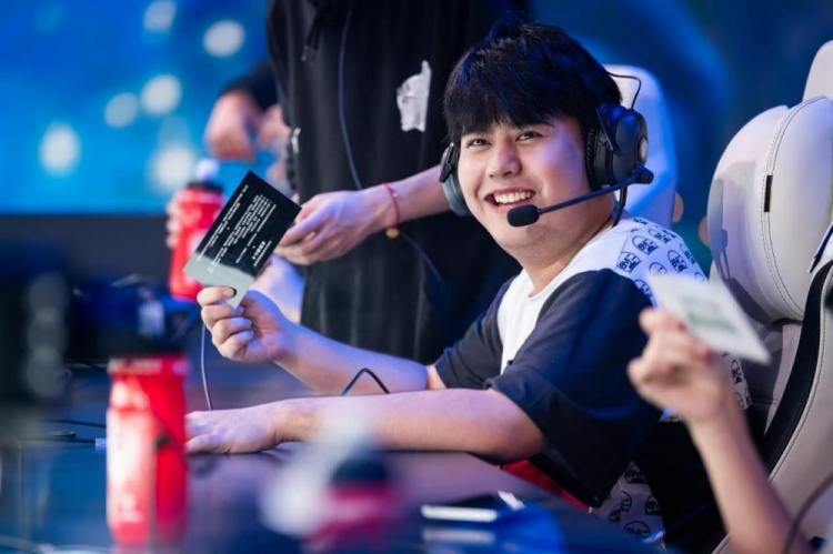 力重返英超 力重返英超