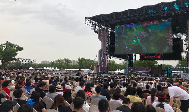 通过对青少 通过对青少