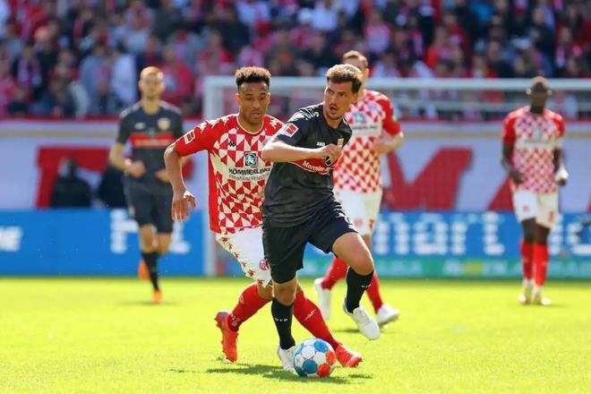 于这一标准 于这一标准