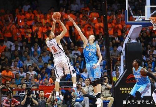 与流媒体共 与流媒体共